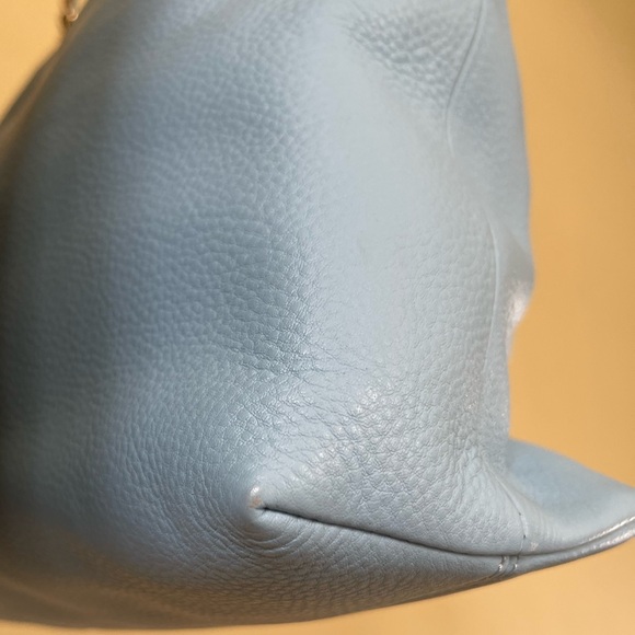 Tory Burch genuine leather tote bag w/braided gold hardware & adjustable chain - Picture 3 of 10